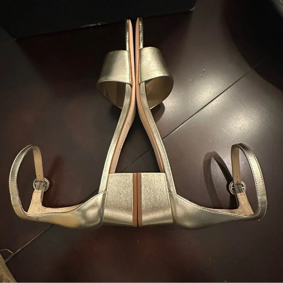 NIB Bernando Jalena Low Heel Sandal Champagne Antique Calf Size 9 - Picture 8 of 11